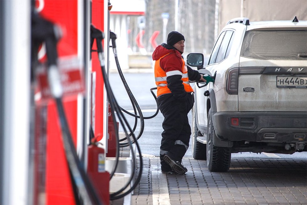 Fuel Prices Increase, Unfazed by Low Demand Season. Experts Explain What's Next