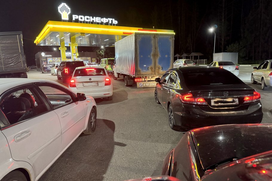 What’s in Store for Petrol and Diesel Prices at Filling Stations? Insights from "RG" Experts