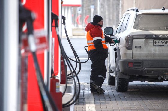 The processing of domestic oil abroad will be supported by the Russian budget. Why is this necessary and who may receive payments.