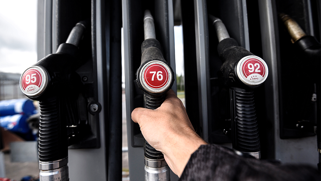 October US Sanctions Lead to Rise in Prices of Russian Diesel Fuel
